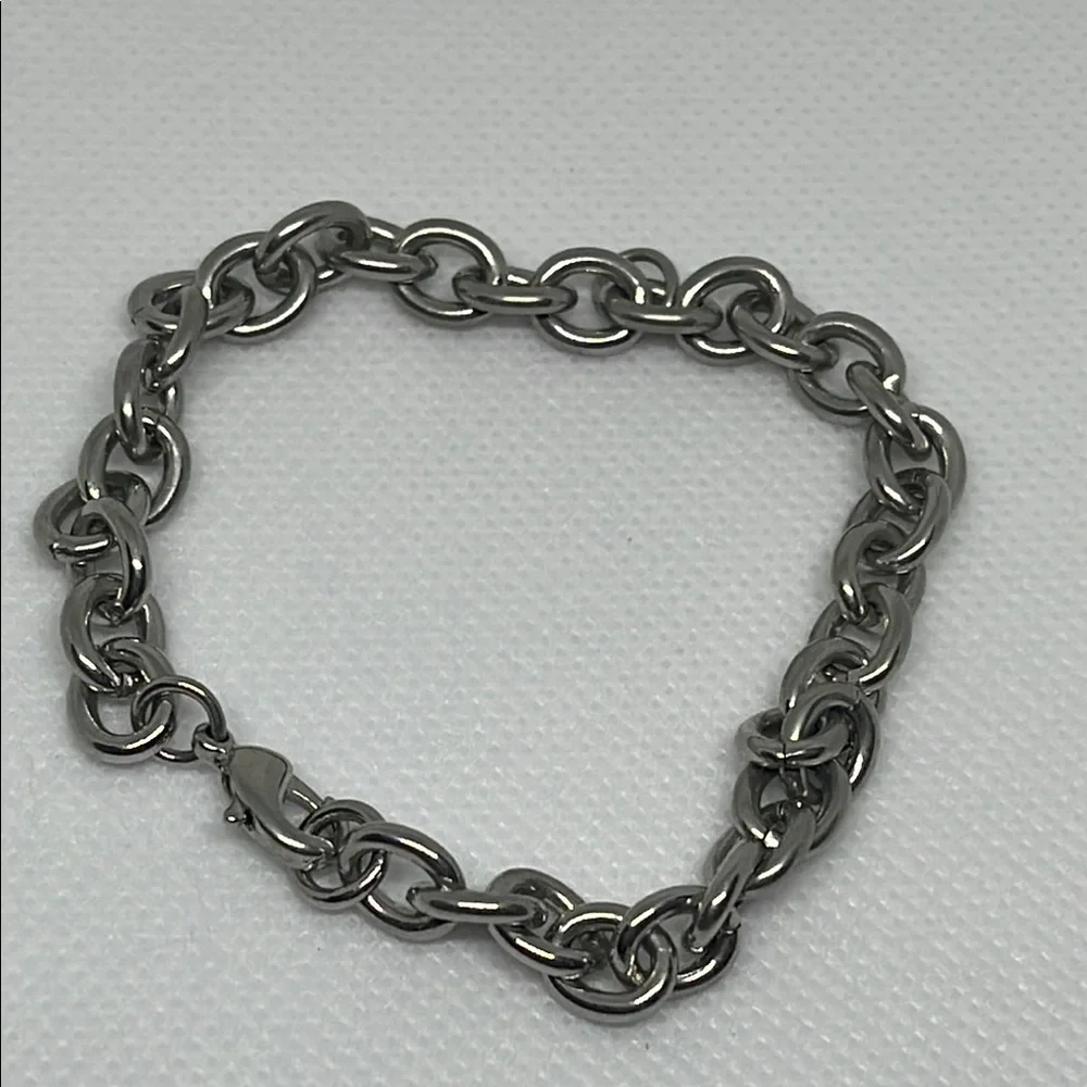 Vintage Stylish Silver tone link Chain Bracelet